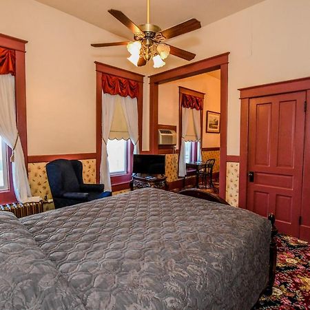 Irma Hotel Коди Экстерьер фото