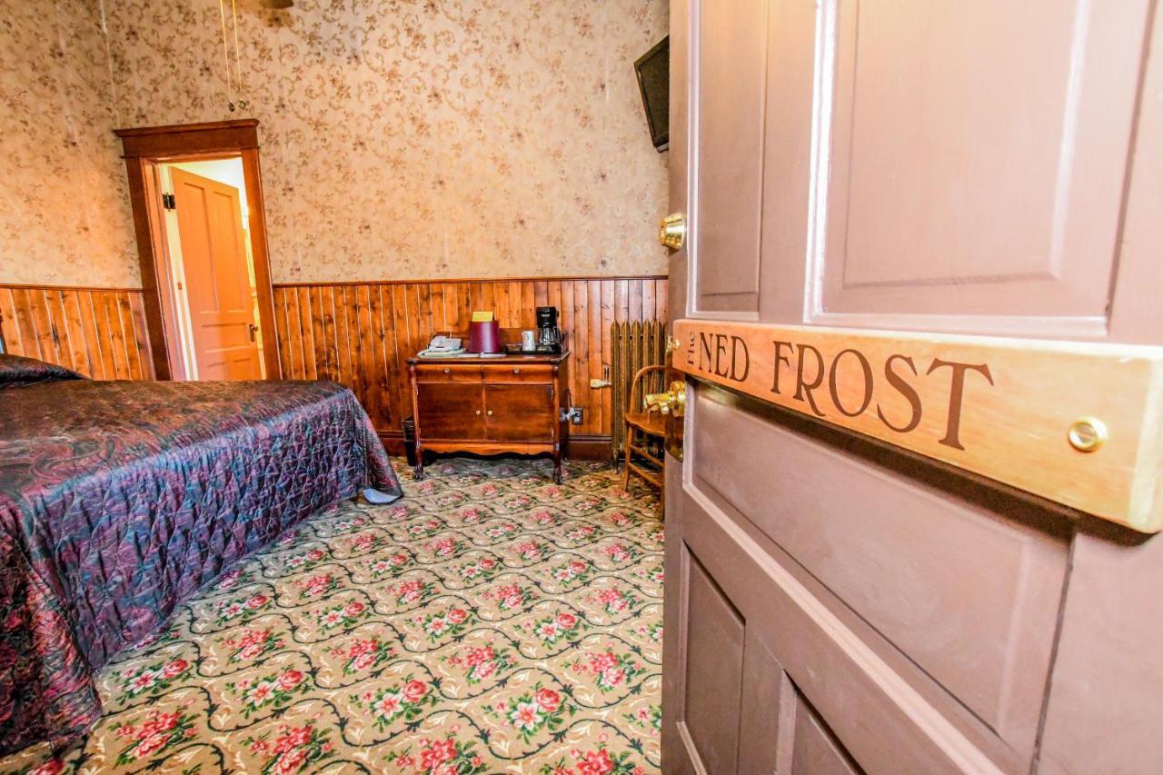 Irma Hotel Коди Экстерьер фото