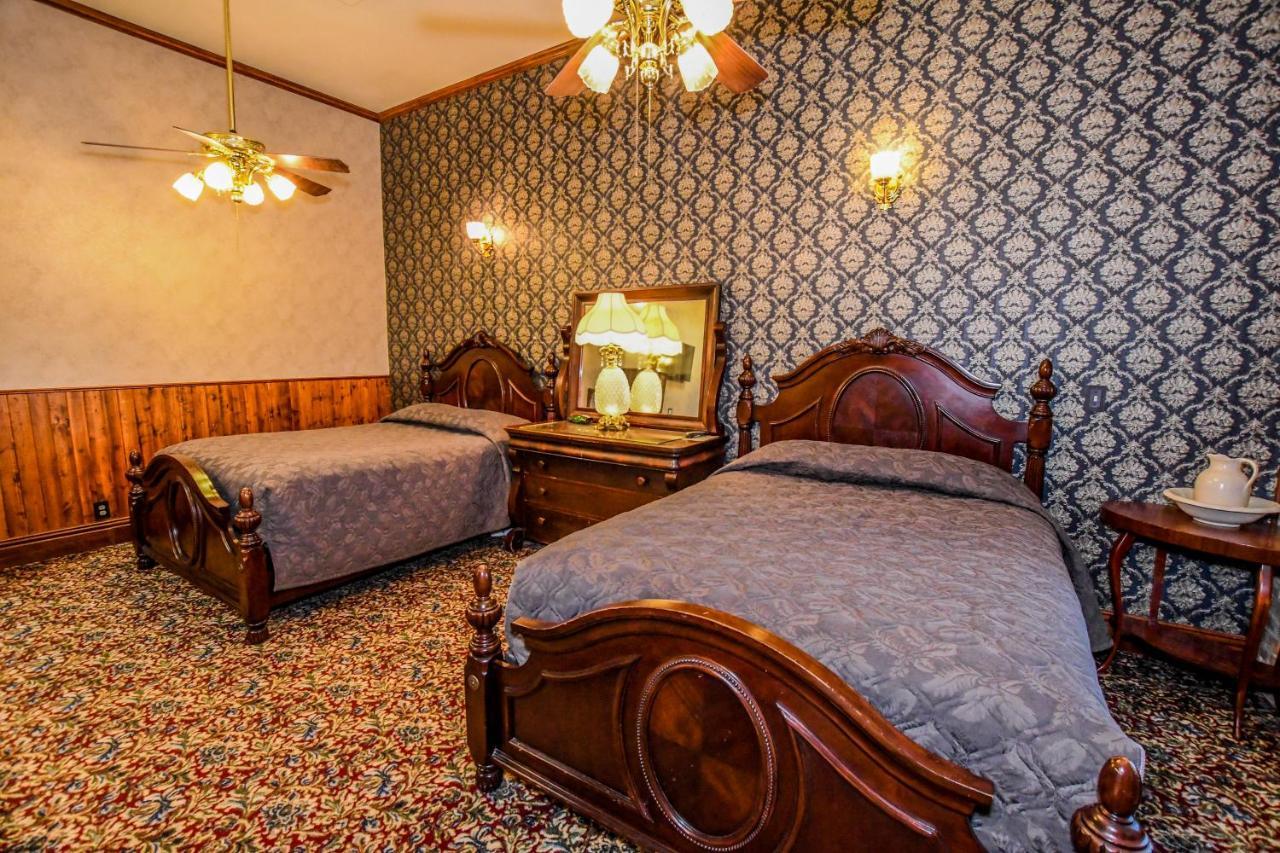 Irma Hotel Коди Экстерьер фото
