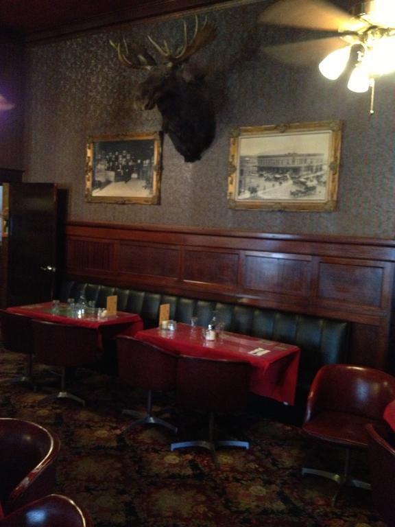Irma Hotel Коди Экстерьер фото